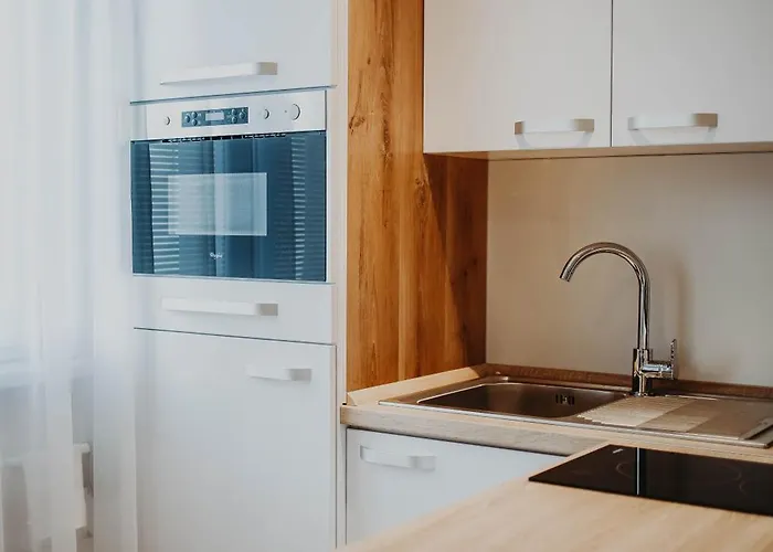 Juzna Trieda Apartman *